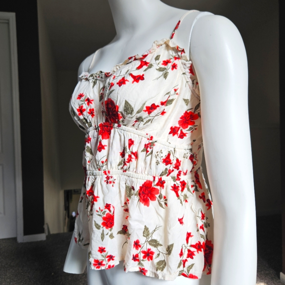 Old Navy Smocked Floral Top Size S cream, red
